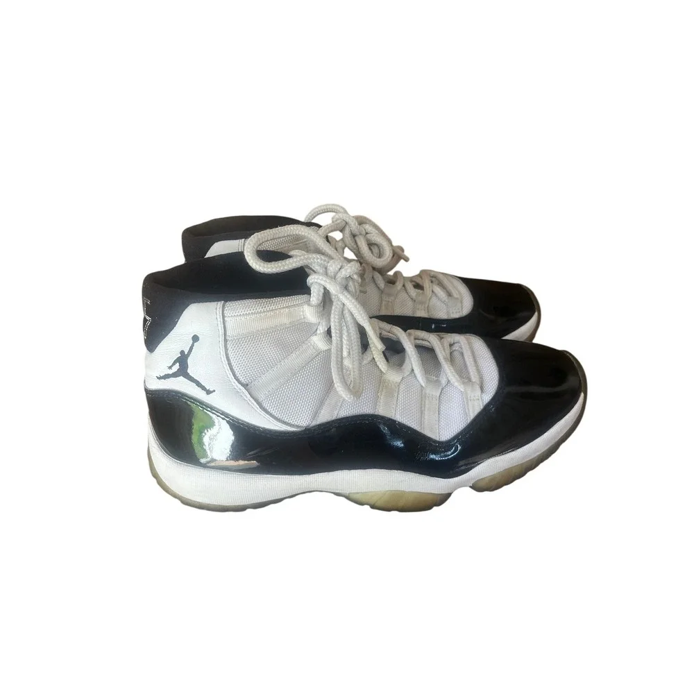 Jordan 11 Retro Concord White Black Patent Leather Sneakers 378037-100 Mens
